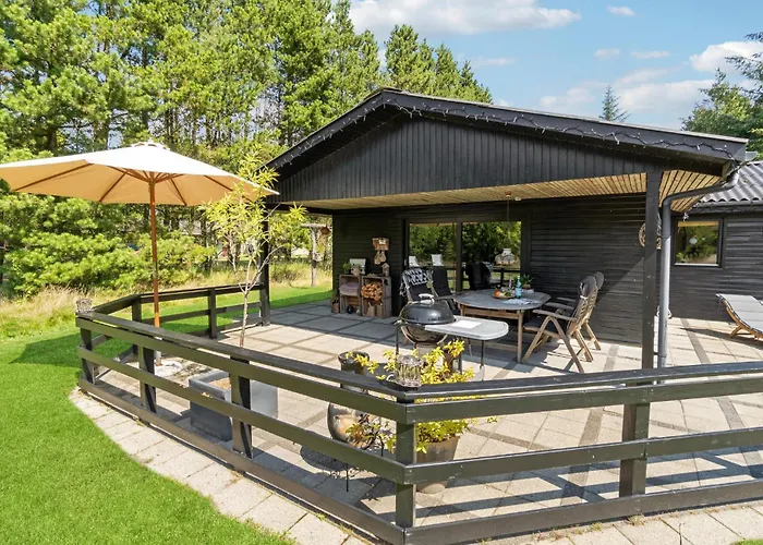 Vakantiehuis Stunning In With Wifi